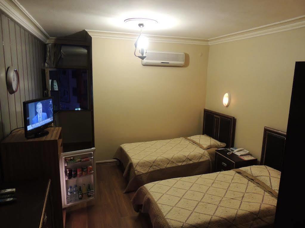 Adana Saray Hotel Eksteriør bilde