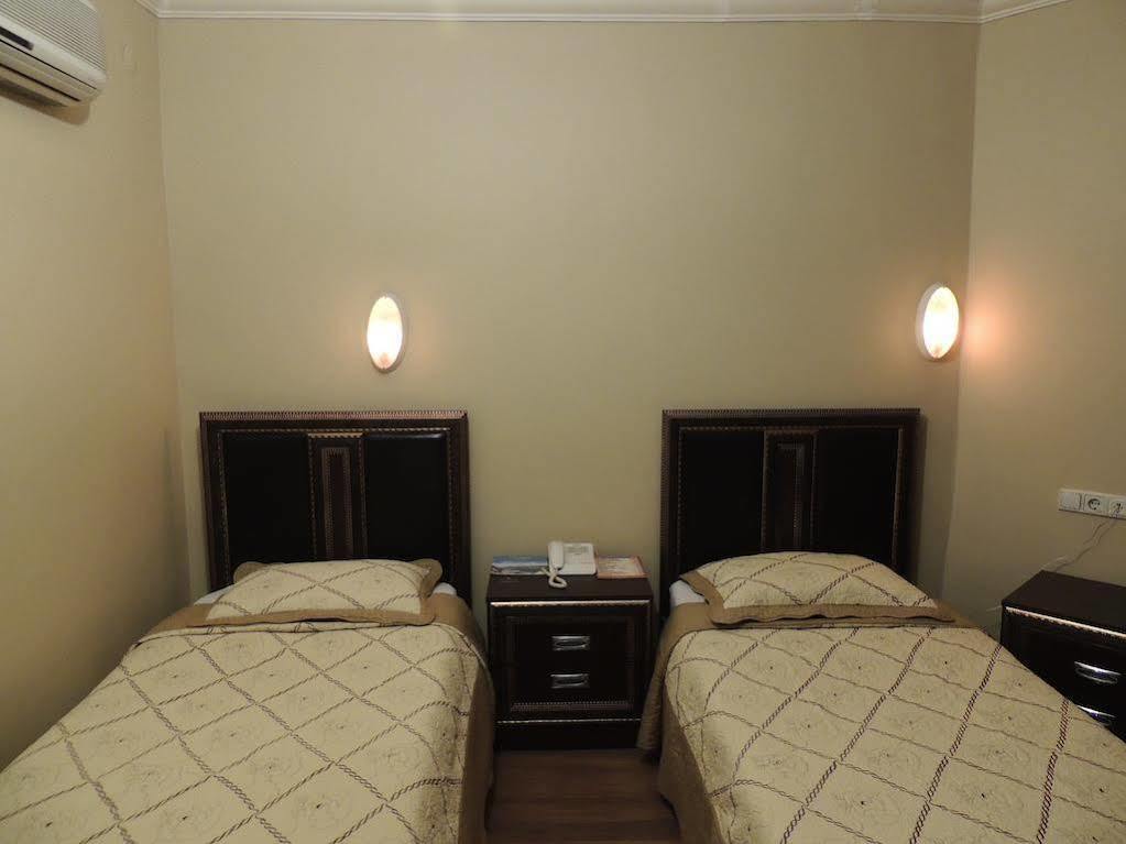 Adana Saray Hotel Eksteriør bilde